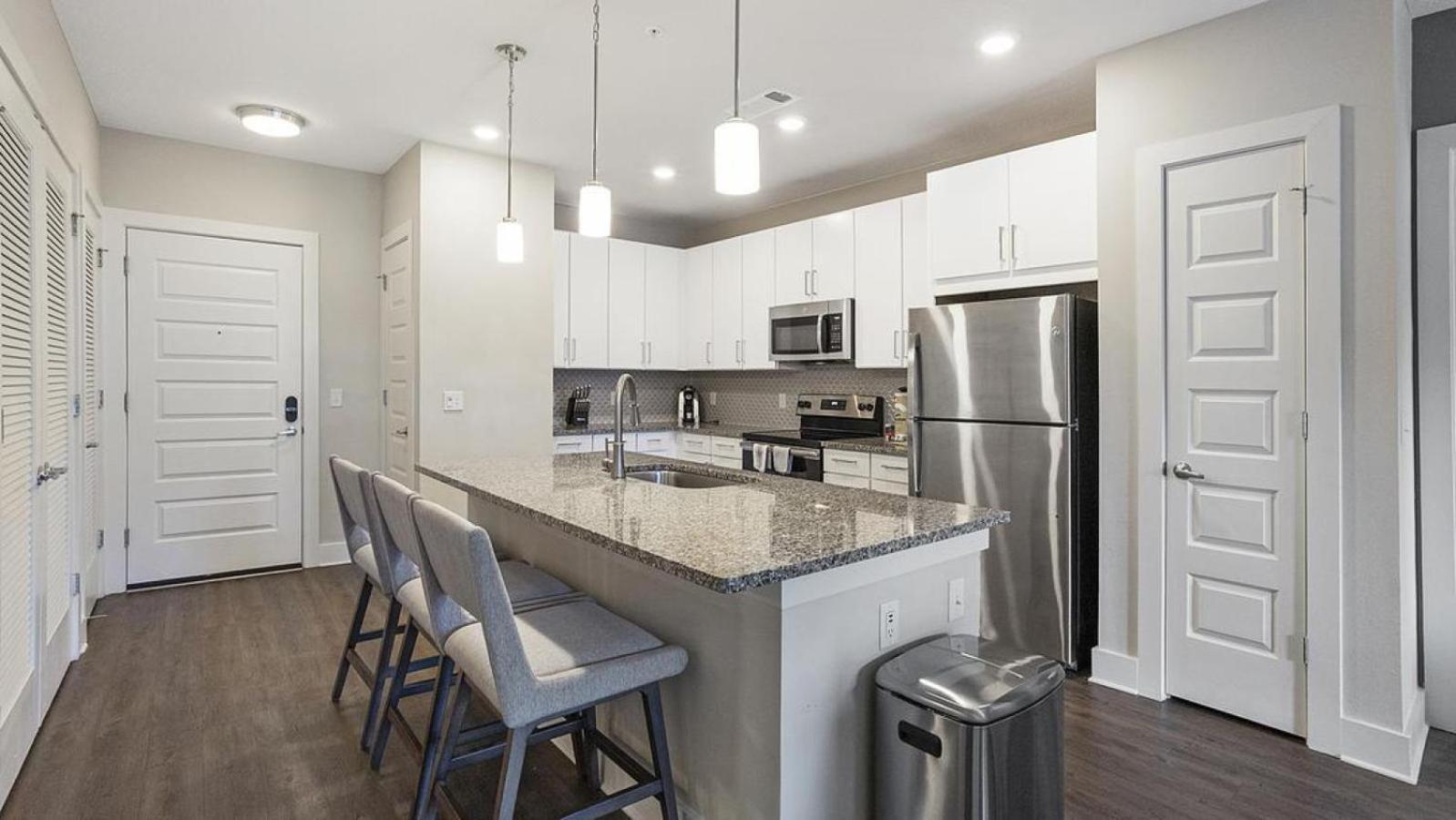 Landing At Exchange - 2 Bedrooms In Downtown